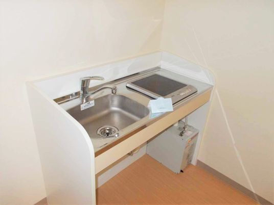 お住まいは独立した個室仕様のお部屋になっています。ご夫婦での利用も可能ですのでぜひ直接お確かめください。