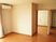 施設内の二人用の居室の写真。複数の部屋があるタイプの居室の様子