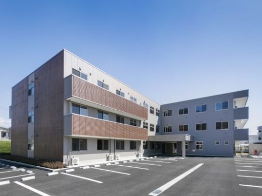 清潔感ある施設の外観