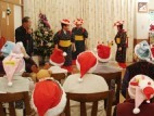 クリスマスイベントの多目的室