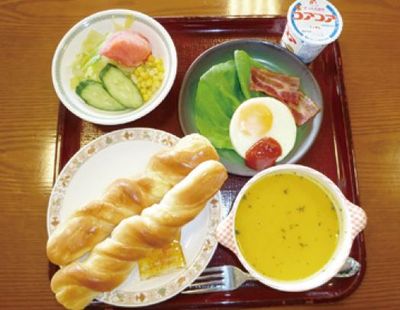 おいしい食事トレー