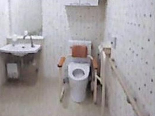 バリアフリーのトイレ設備