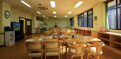 自然光が入るリビング