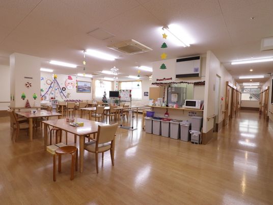 装飾が施されたダイニングルーム