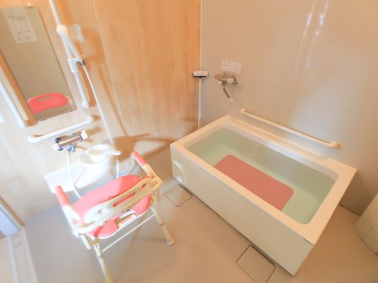 バリアフリー浴室設備
