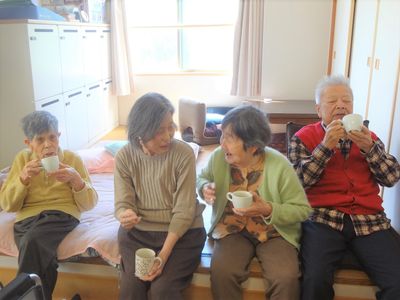 共有スペースでお茶会