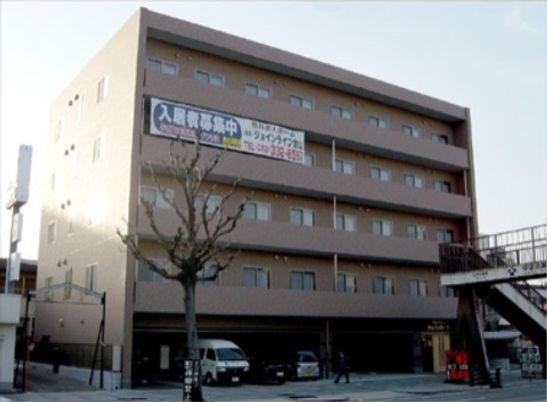 多階層建物の外観