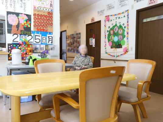 明るい共有食堂の一角
