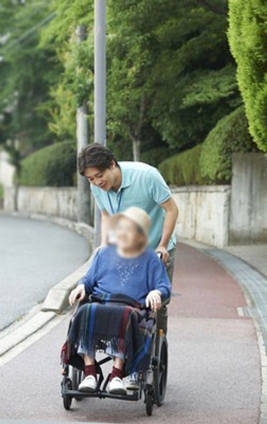 スタッフと利用者の散歩道