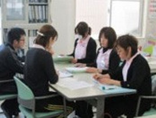 スタッフ会議の様子