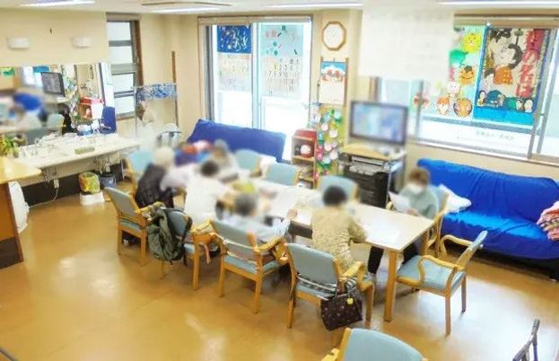 和やかなラウンジ