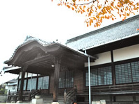 和風の建物外観