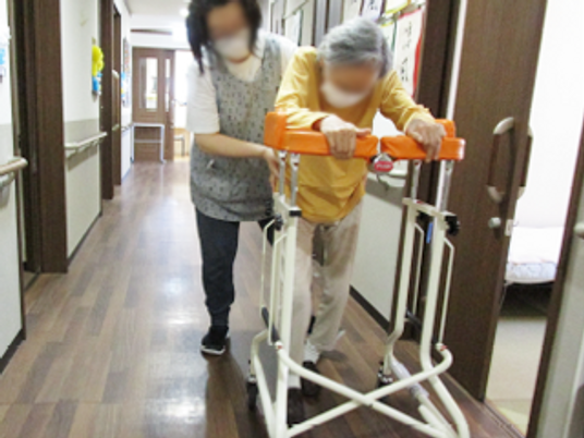 リハビリ風景廊下