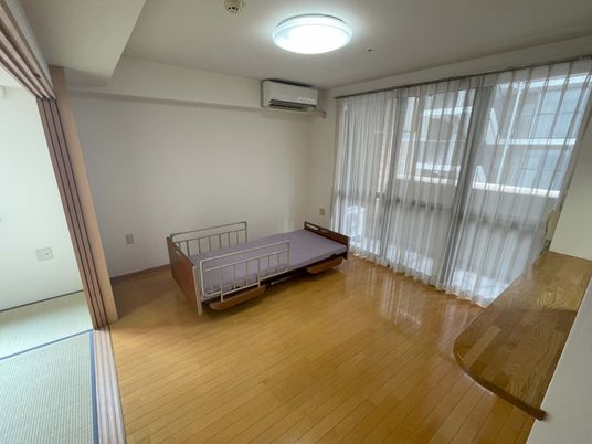 広々とした清潔な居室