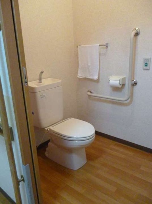バリアフリーのトイレ設備