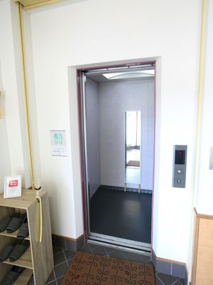 エレベーター入口の様子