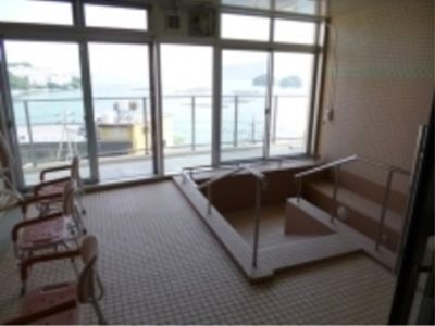 海が見える浴室