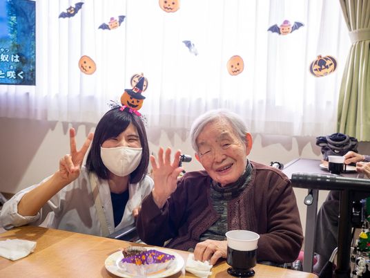 楽しい雰囲気の食堂