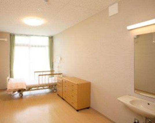 自然光が差し込む居室