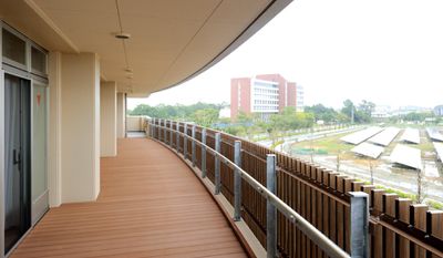 広々とした屋上のテラス