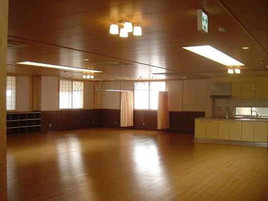 広々とした多目的室