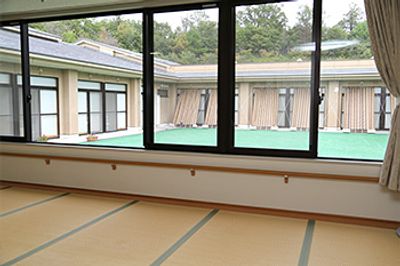 景色が見える和室
