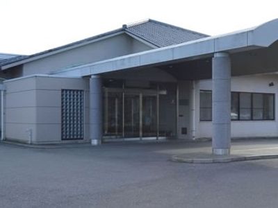 屋根付きの入口
