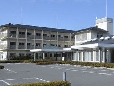 広々とした建物の外観