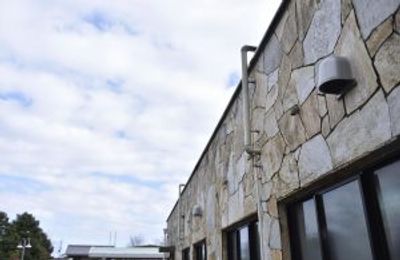 石造りの建物の外観