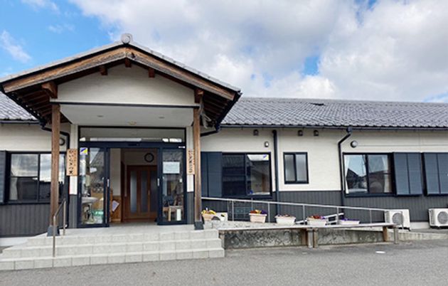 木造建築の入口
