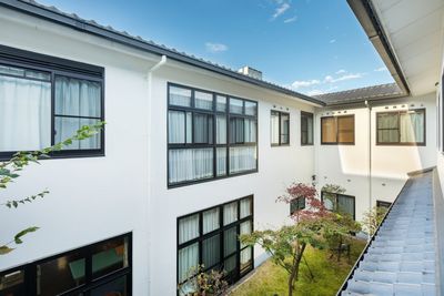 自然光が入る中庭