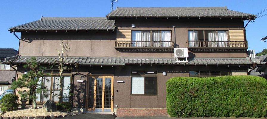 伝統的な日本家屋の外観