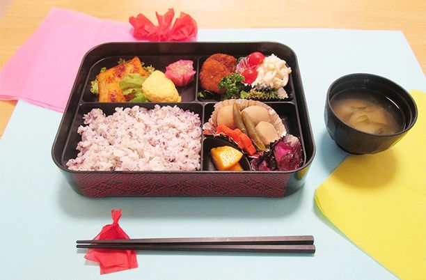彩り豊かな弁当料理