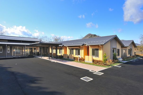 開放的な建物全体