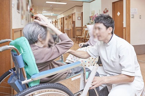 穏やかな交流の廊下