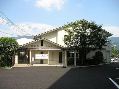 落ち着いた雰囲気の外観