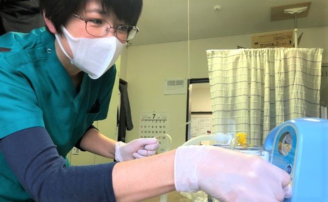スタッフが作業する居室