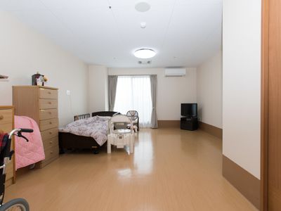 清潔な広々した居室