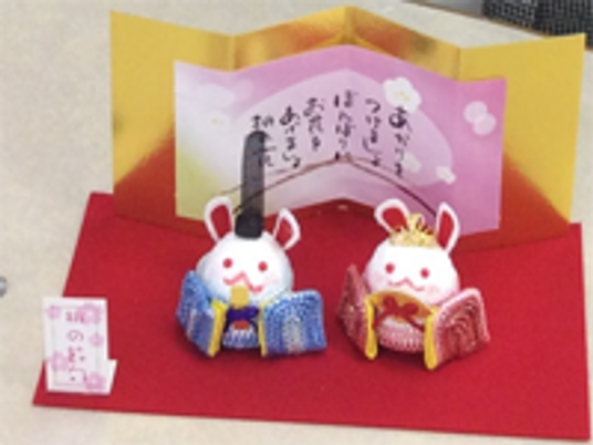 ひな人形風の飾り物