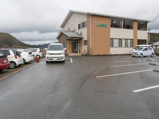 駐車場が広い外観