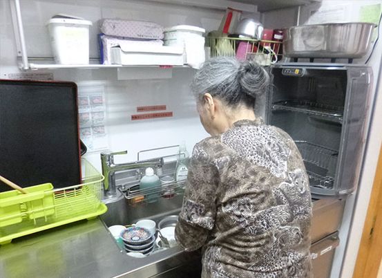 おばあさんのいるキッチン