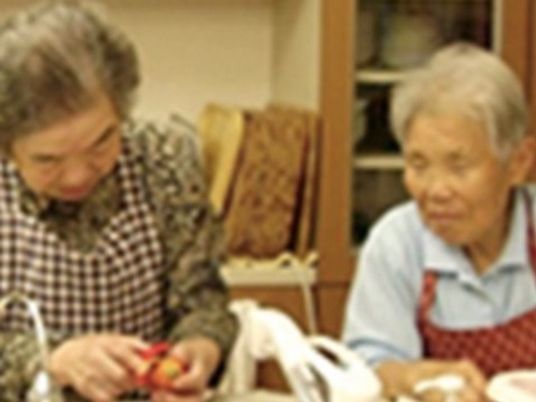 共有スペースで活動中の利用者