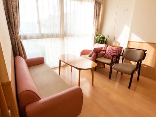 暖かみのある休憩室風景