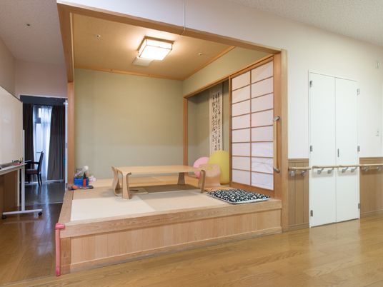 和風の落ち着いた居室