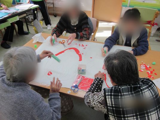 手作業を楽しむ居室
