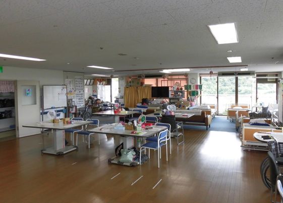 広々とした室内空間