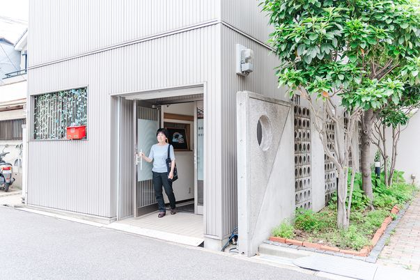 外観の出口