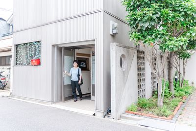 外観の出口