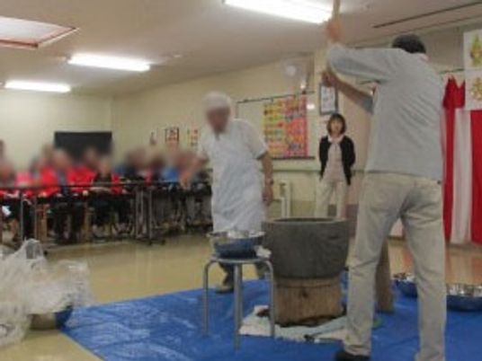 餅つきイベントの様子