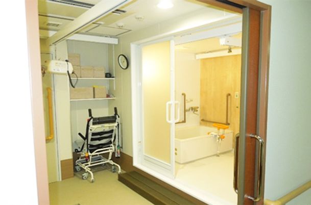 便利なトイレと洗面台